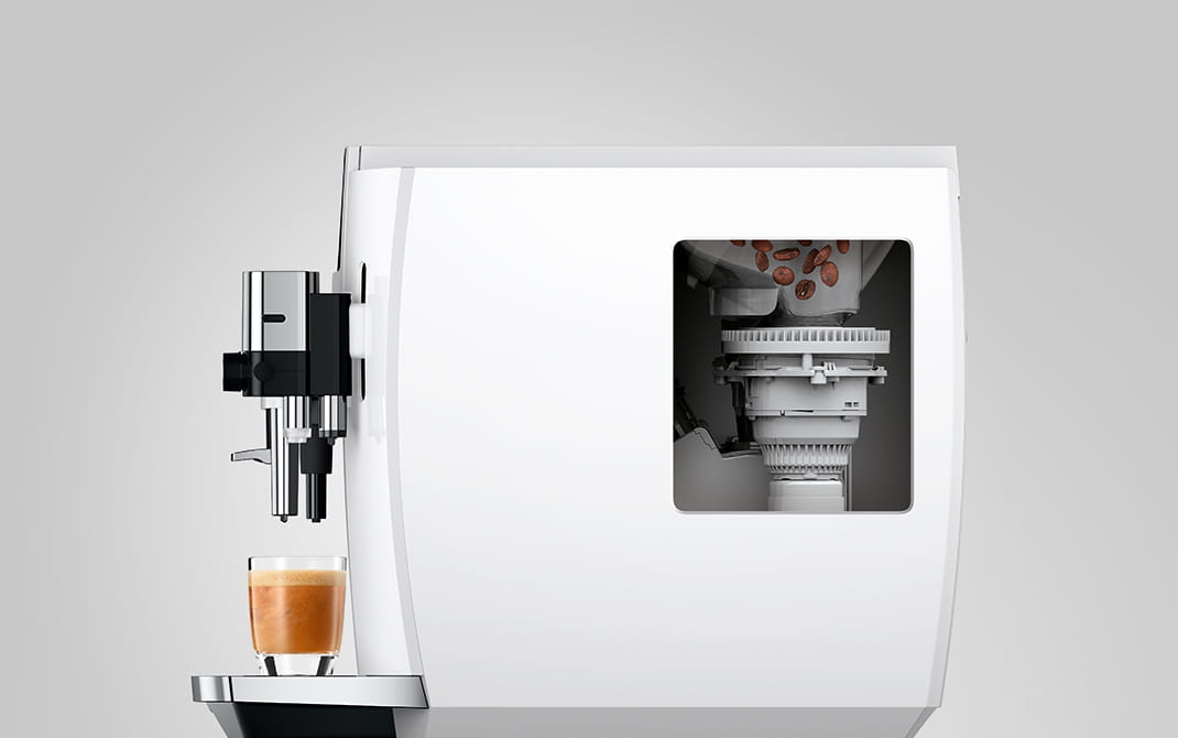 JURA E8 P.A.G.2 grinder and precision brewing technology